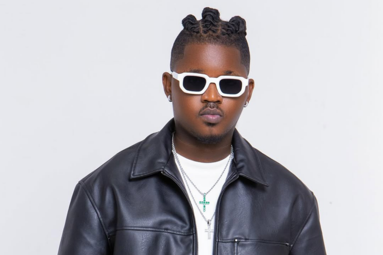 John Trouble está “Vender Sonho” com Button Rose e Deezy