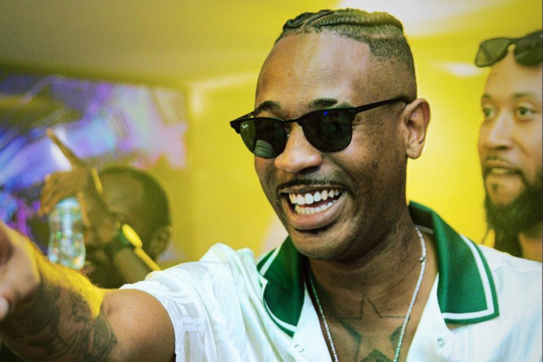 Deezy reage ao novo clipe de 3Finer com Mano Chaba
